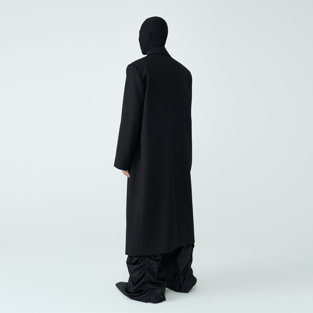 FRKM SCD SS Wool Unbuttoned Loose Shoulder Padded Midi Patchwork Black Coat - LEVI.