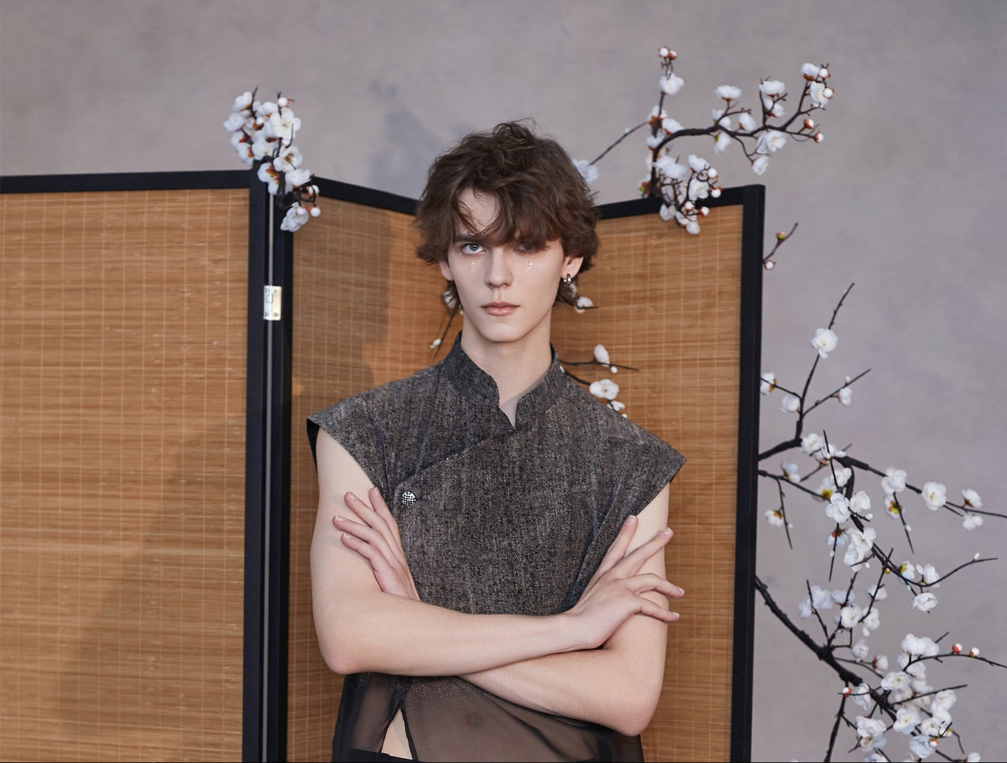 JIECHI black loose sleeveless stand-up collar top - NIAL.