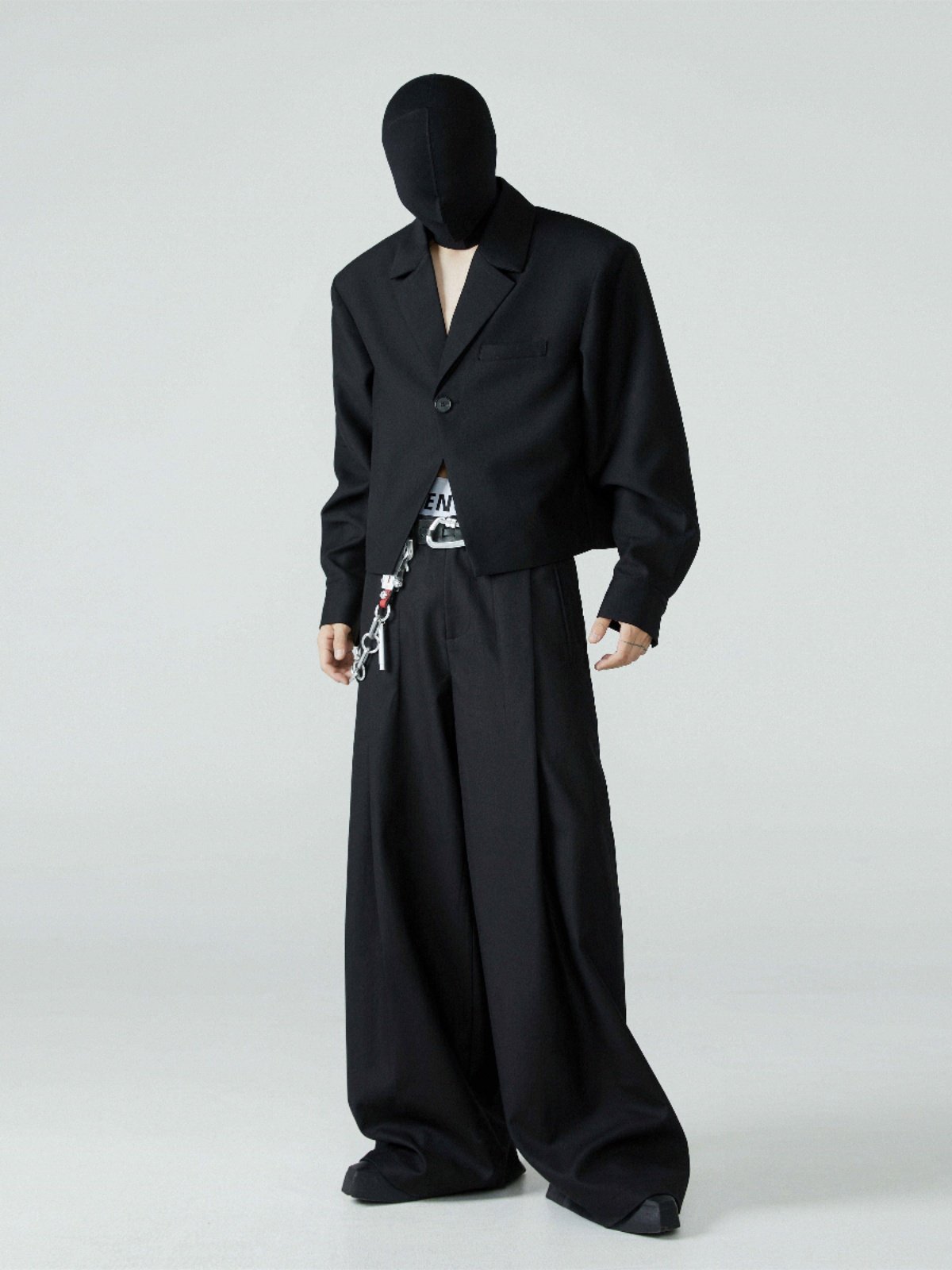 FRKM SCD SS Cropped Blazer Loose Padded Shoulders Black Suit - BRENDA.