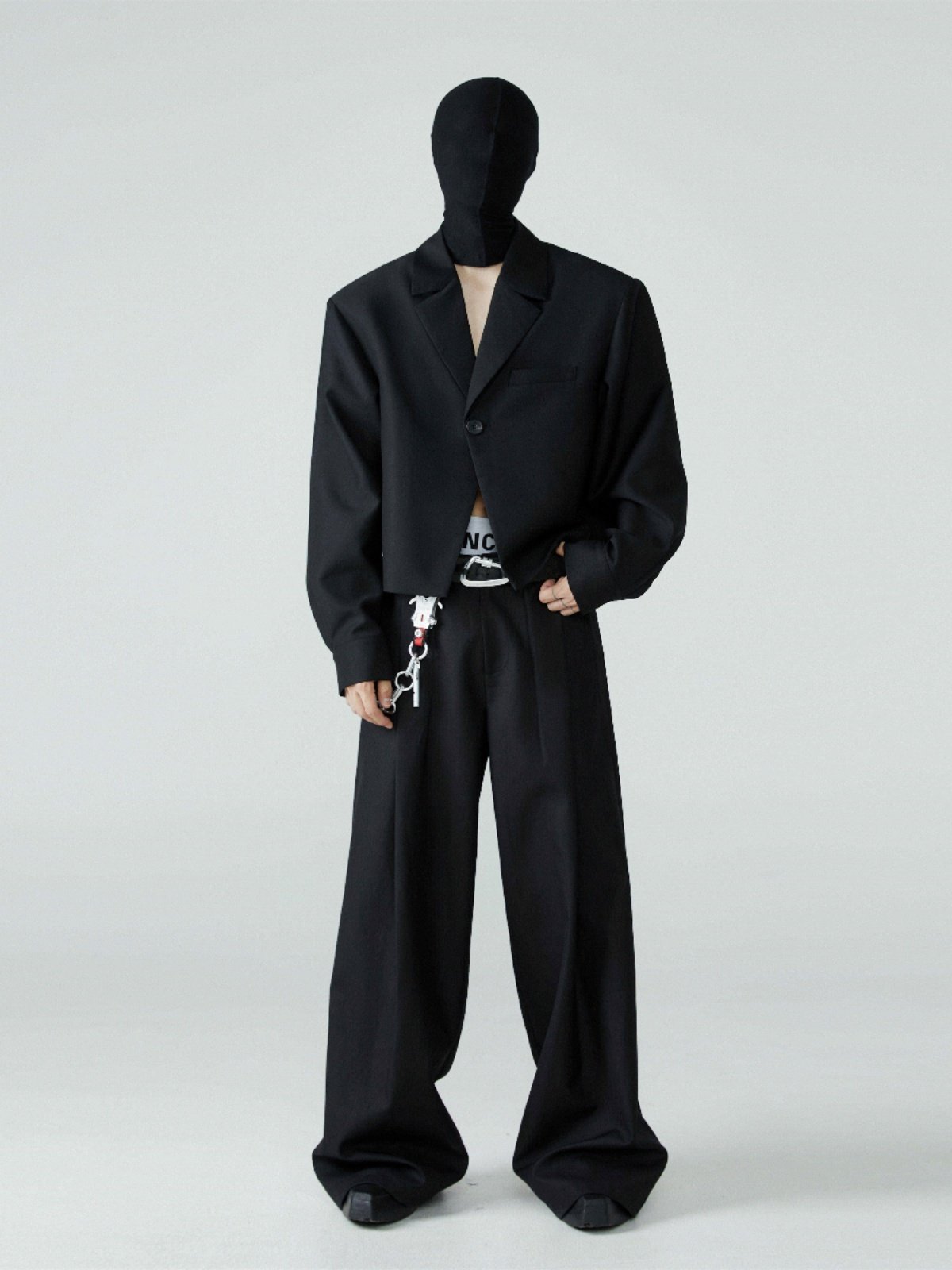 FRKM SCD SS Cropped Blazer Loose Padded Shoulders Black Suit - BRENDA.
