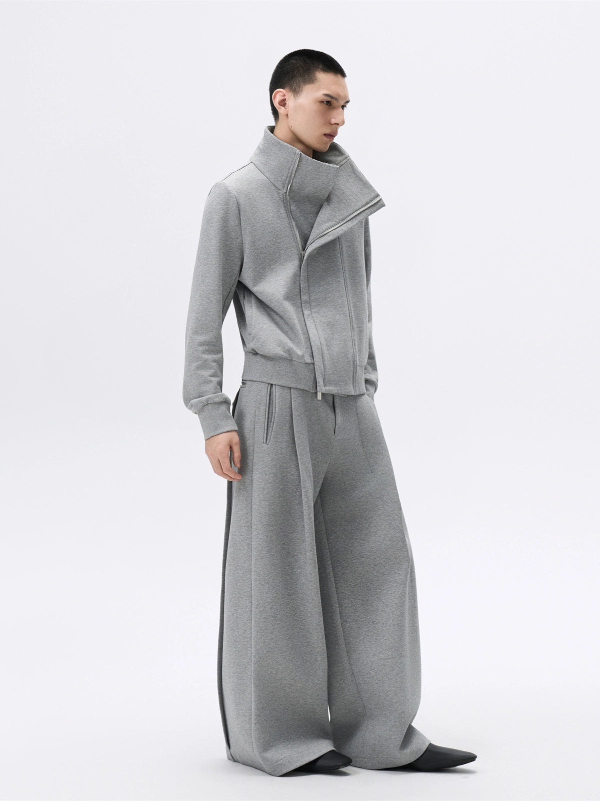 FRKM SCD Large Collar Grey Zip Sweatshirt and Pant Set - XERXES.