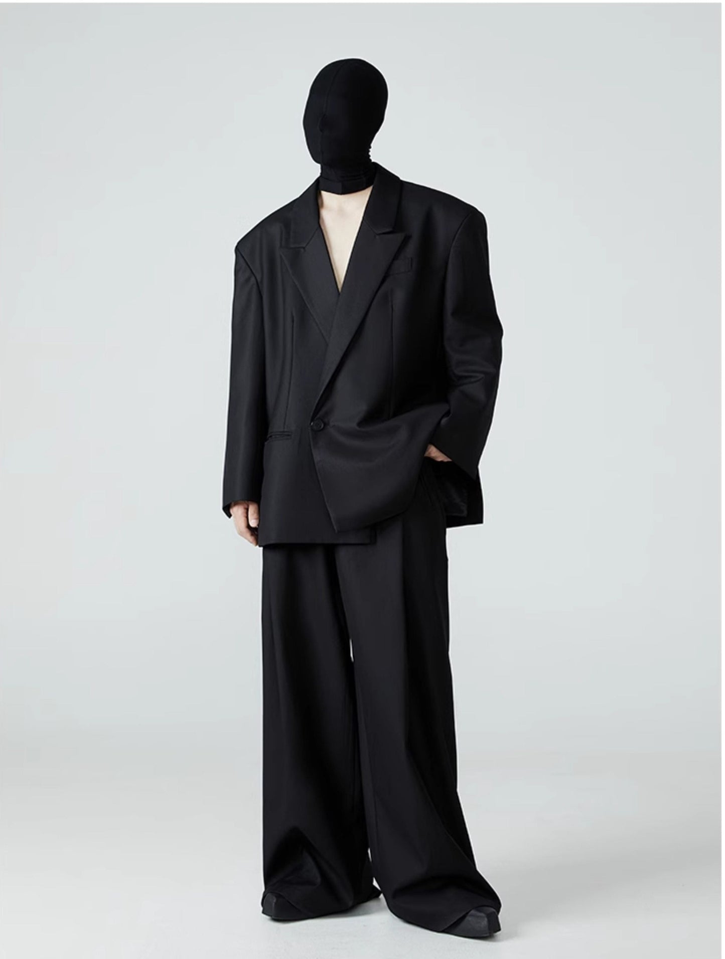 FRKM SCDSS Silhouette Black Padded Shoulders Casual Cropped Drapy Blazer - YORK.
