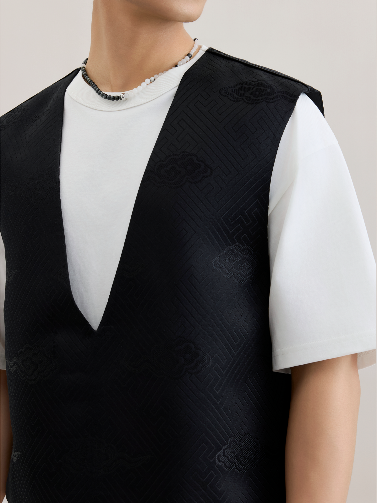 OWNLIFE silk swastika cloud pattern brocade v-neck vest - FAE.