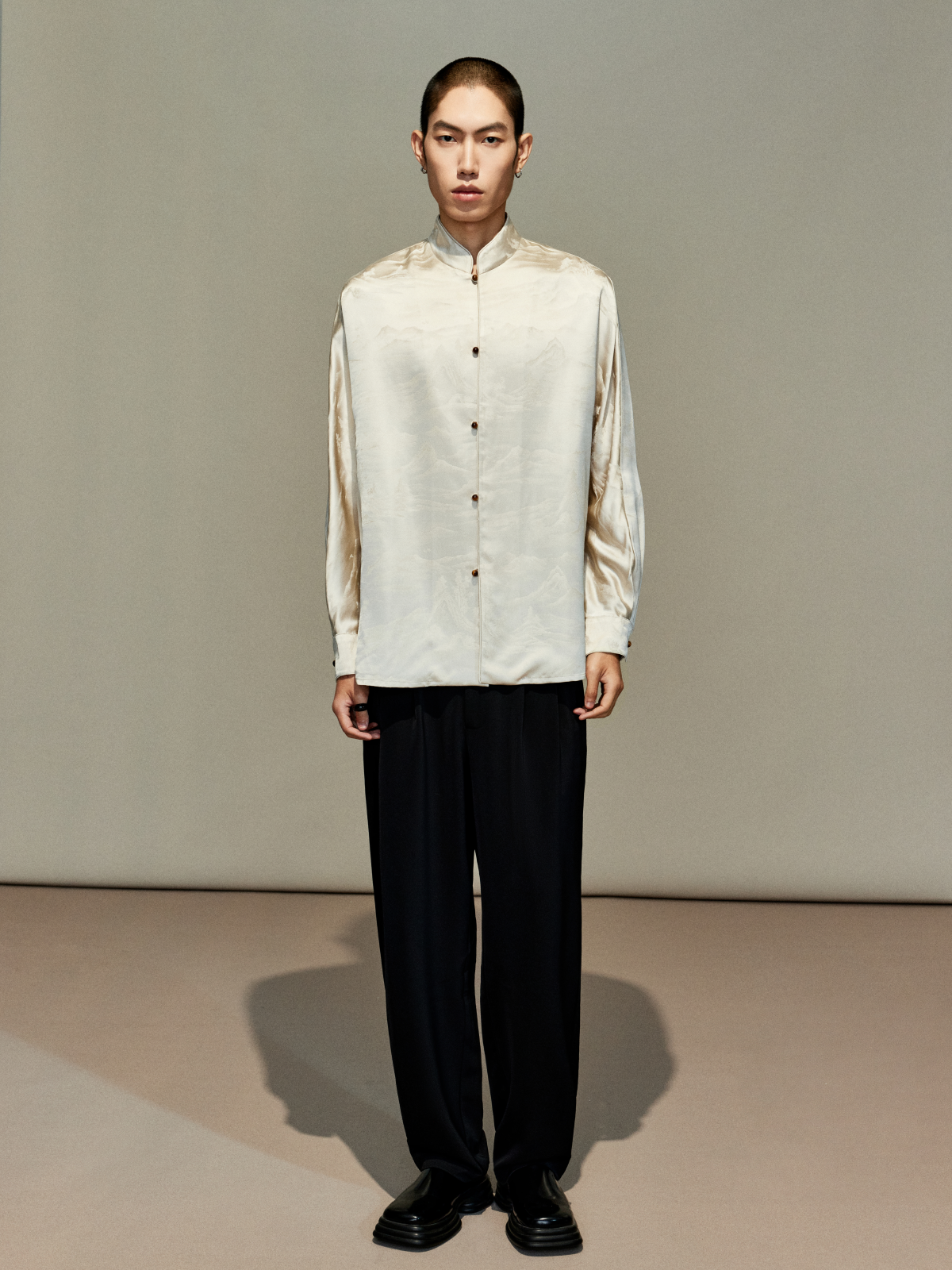 OWNLIFE jacquard stand-up collar placket natural jade buckle shirt - DAVID.