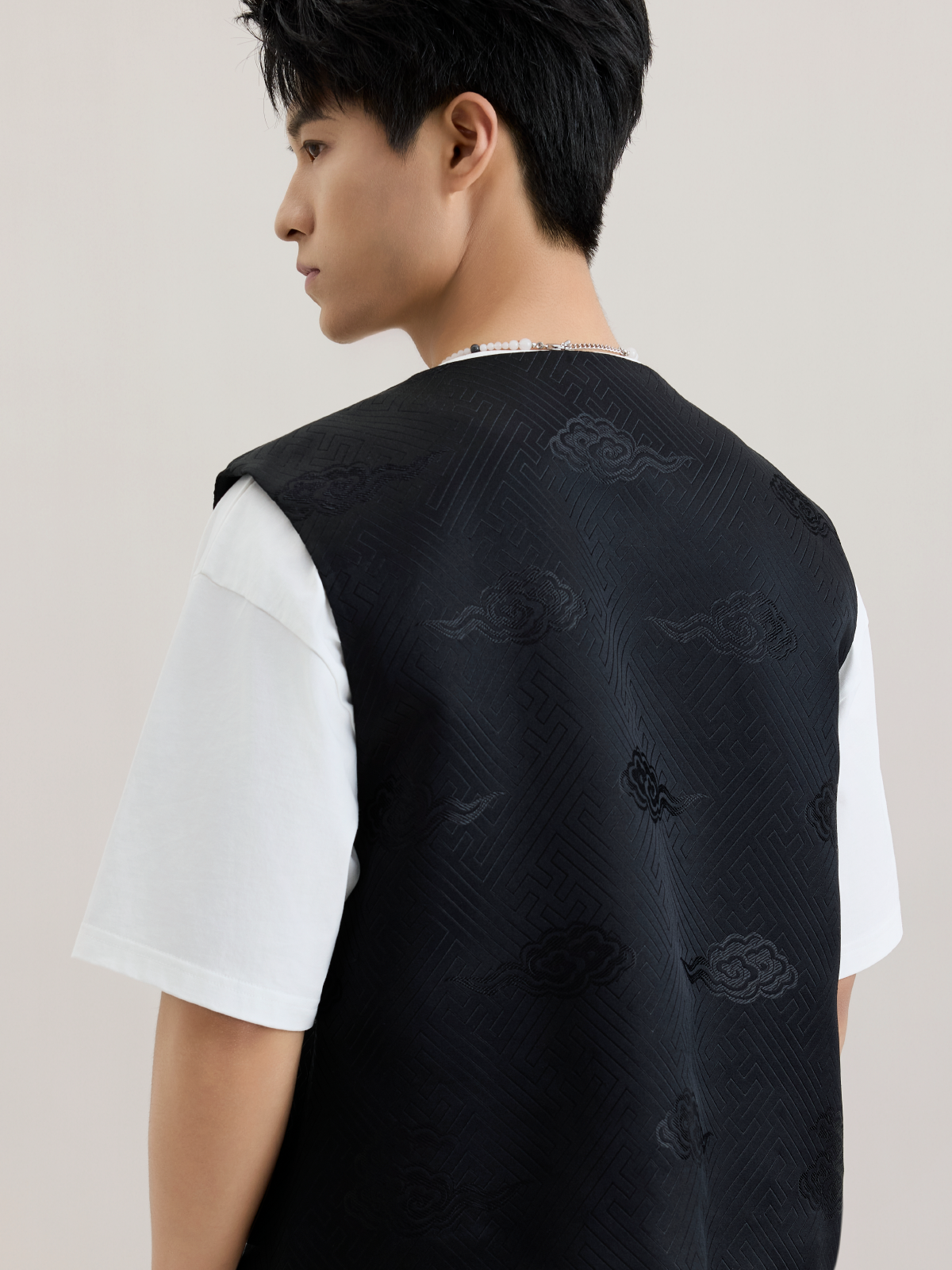 OWNLIFE silk swastika cloud pattern brocade v-neck vest - FAE.