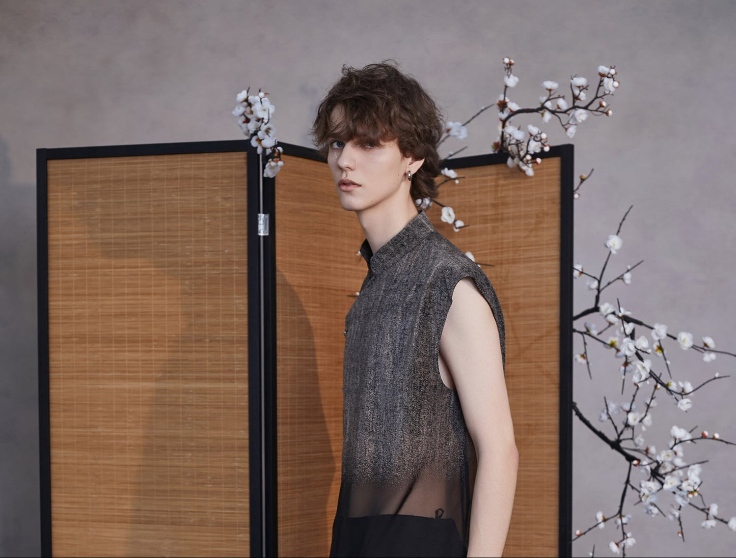 JIECHI black loose sleeveless stand-up collar top - NIAL.