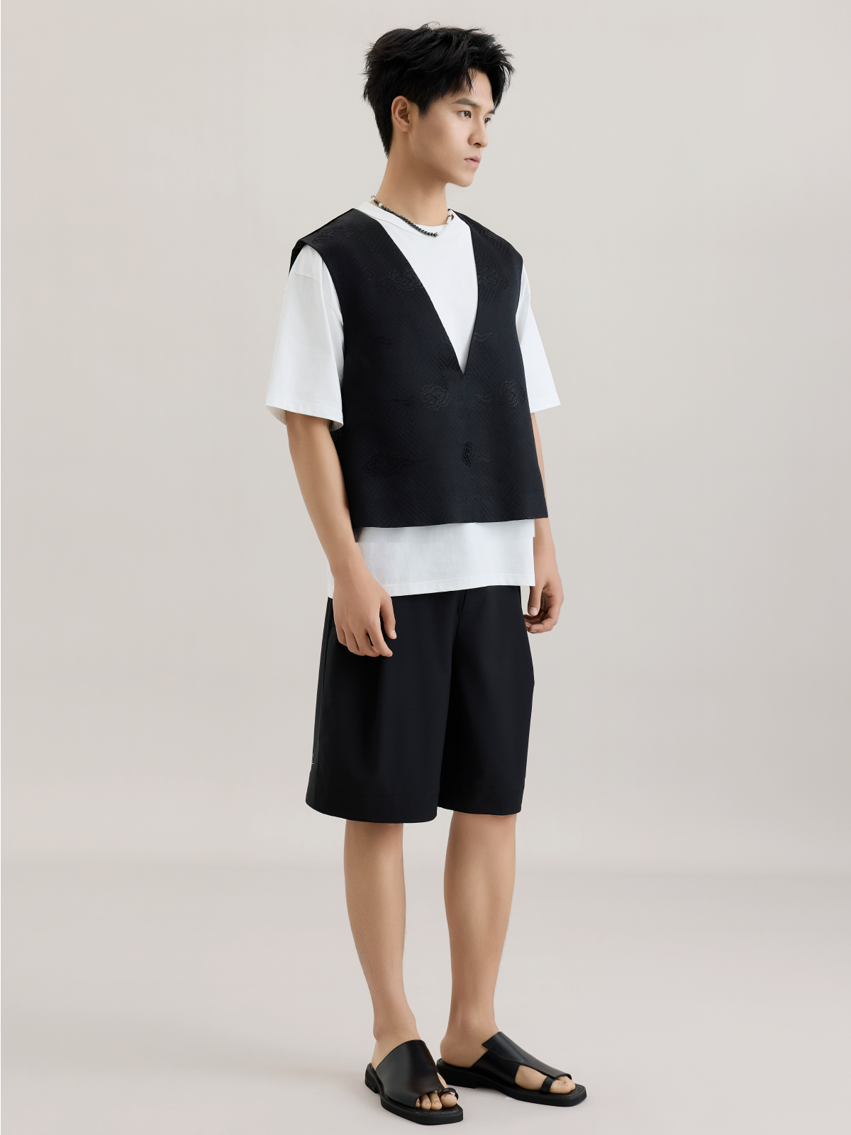 OWNLIFE silk swastika cloud pattern brocade v-neck vest - FAE.