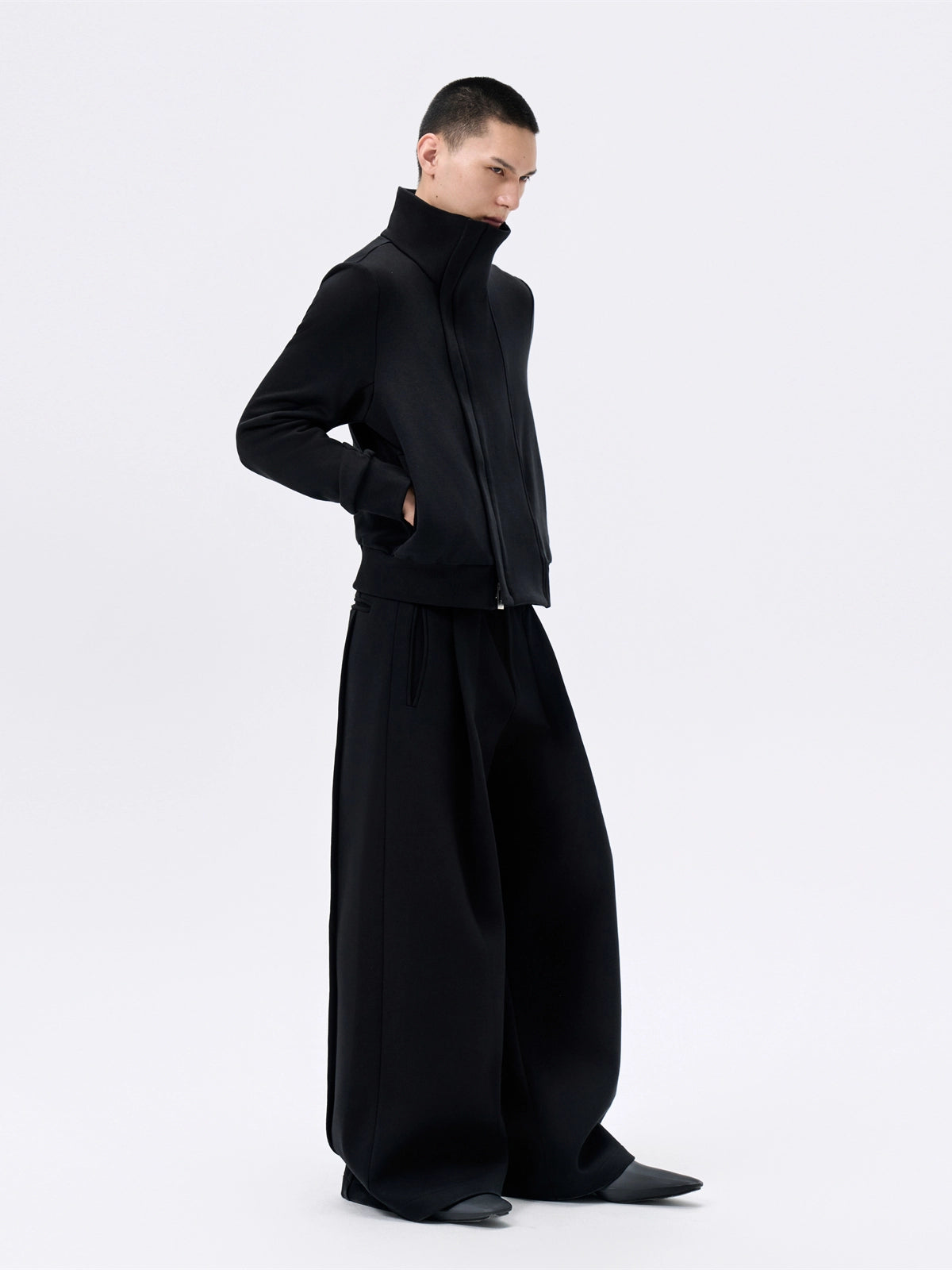 FRKM SCD Large Stand Collar Black Zip Sweatshirt and Pant Set - YEAR.