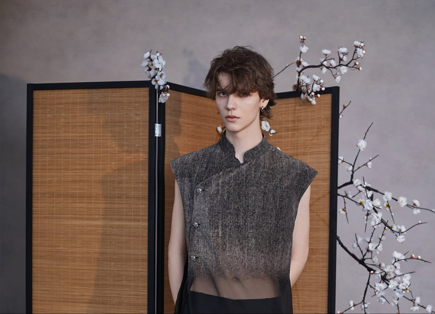 JIECHI black loose sleeveless stand-up collar top - NIAL.