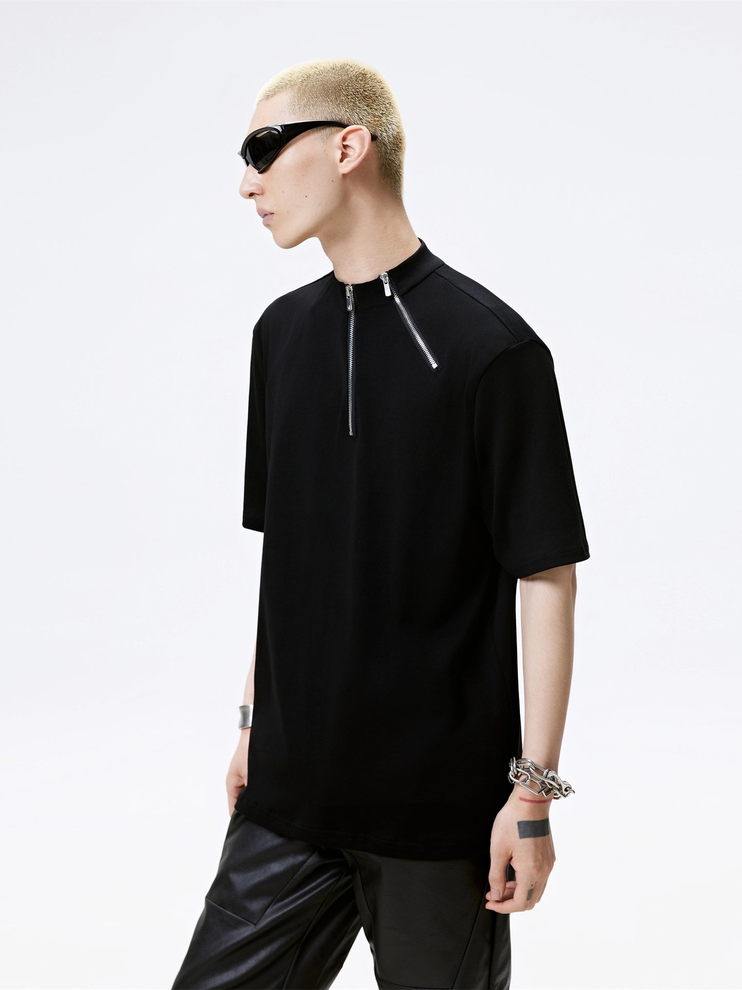 FRKM SCD Black Half Zip Small Neckline Short Sleeve Top - ALAN.